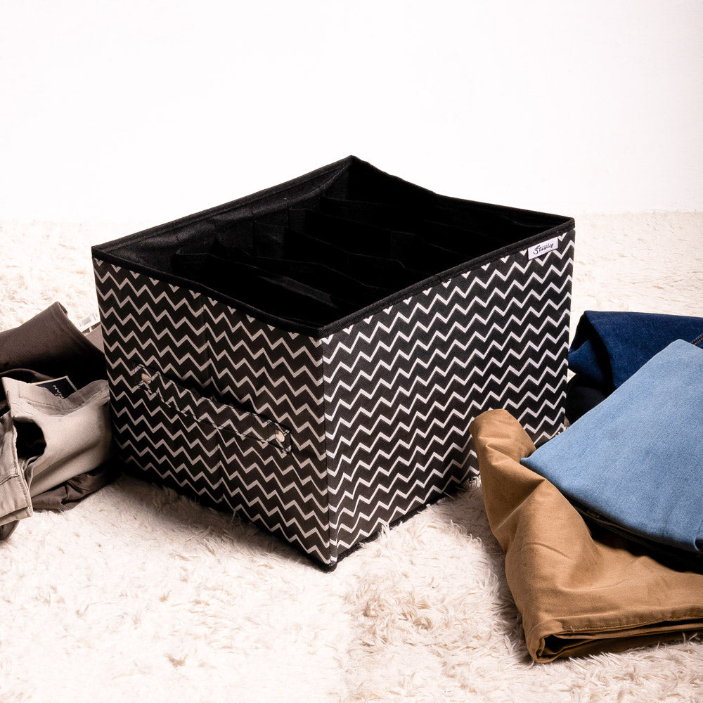 Black Zig Zag Jeans Organizer